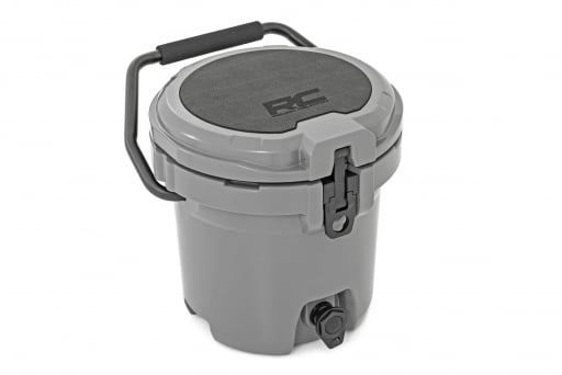 2.5 Gallon Bucket Cooler with Spigot
