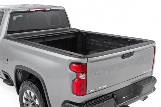 Retractable Bed Cover | 6'9" Bed | Chevy/GMC 2500HD/3500HD (20-24)