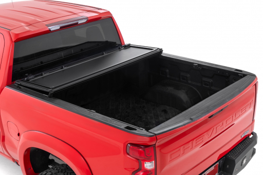 Hard Flush Mount Bed Cover | 5'10" Bed | Chevy/GMC 1500 (19-24)