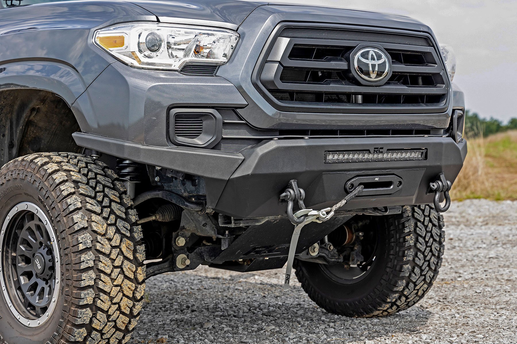 Front Bumper | Synthetic Rope Toyota Tacoma 4WD (16-23) | Rough Country