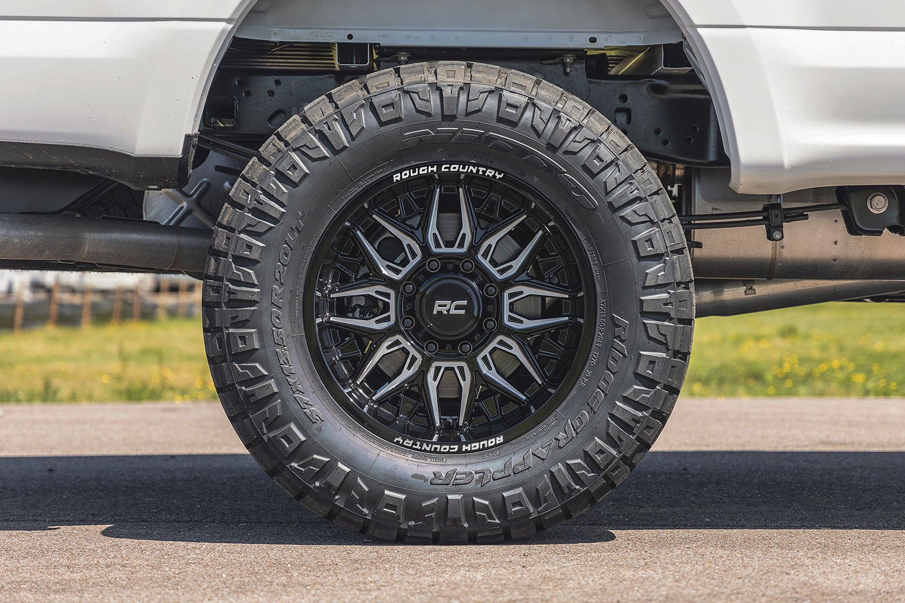 35x12.50R20, Rough Country Overlander M/T