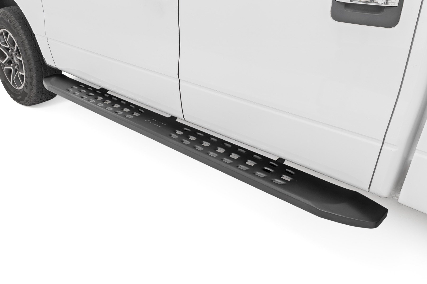 RPT2 Running Board | Crew Cab | Black | Ford F-150 2WD/4WD (2009-2014) |  Rough Country