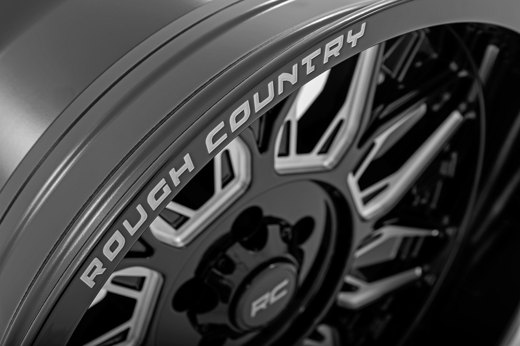 Rough Country 86 Series Wheel | One-Piece | Gloss Black | 20x10 | 5x5 ...