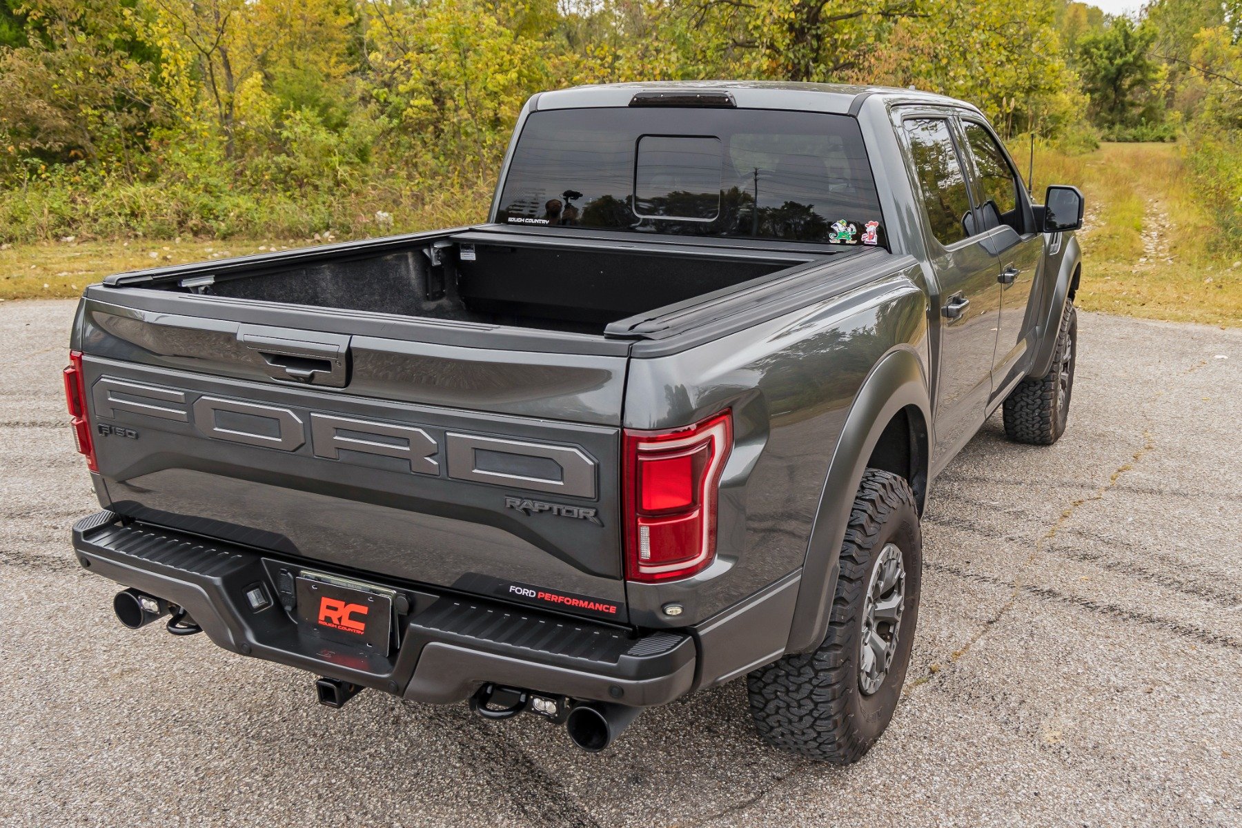 Powered Retractable Bed Cover | 5'7 Bed | Ford F-150 (21-24)/F-150  Lightning (22-24)