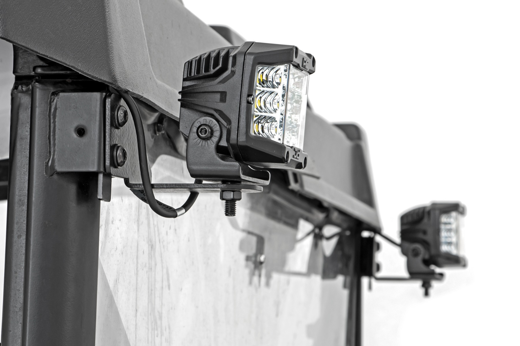 GYROPHARE LED AVEC SUPPORT POLARIS POUR RANGER 1000XP  la  référence POLARIS QUAD et SSV