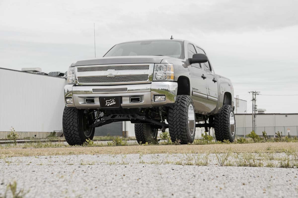 7.5 Inch Lift Kit | Chevy/GMC 1500 4WD (07-13) | Rough Country