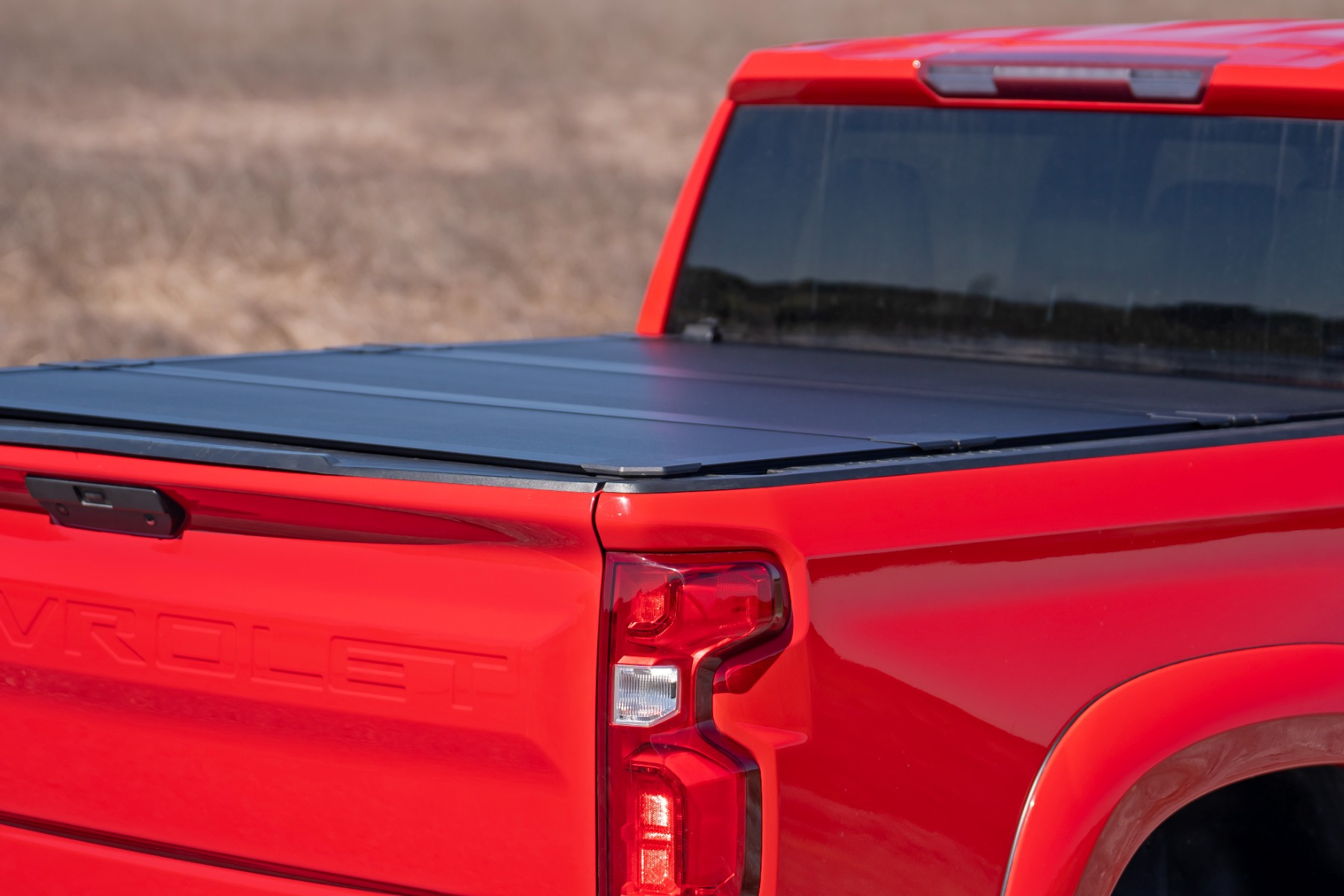 Hard Low Profile Bed Cover | 5'9 Bed | Chevy/GMC 1500 (19-24)