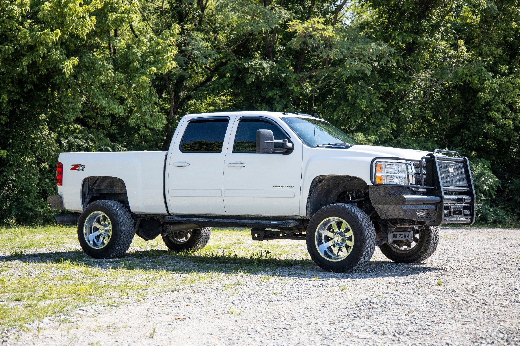 Rough Country 95920-RC 3.5 Lift Kit, N3 Shocks, No Rear Overload Springs  (11-19 Chevy Silverado/GMC Sierra 2500 HD/3500 HD, 2WD/4WD)