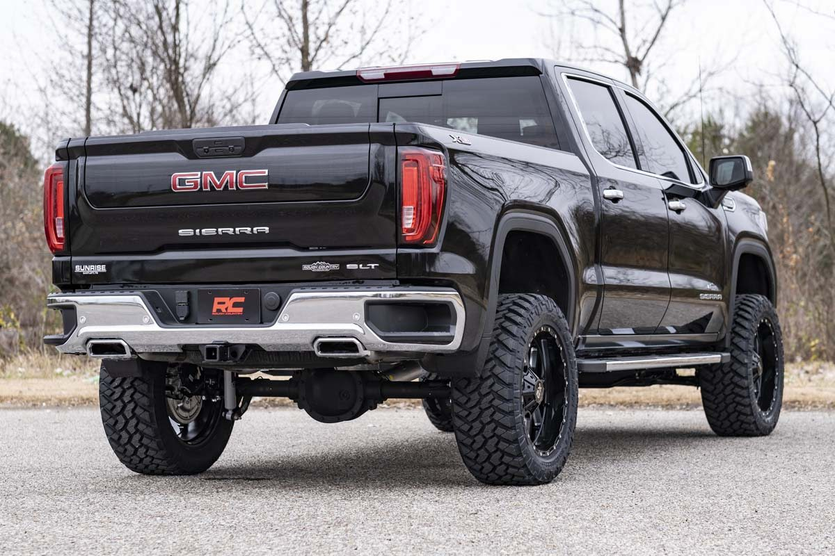 6 Inch Lift Kit GMC Sierra 1500 2WD 4WD 2019 2024 Rough Country chevy-silverado-leveling-kit-install