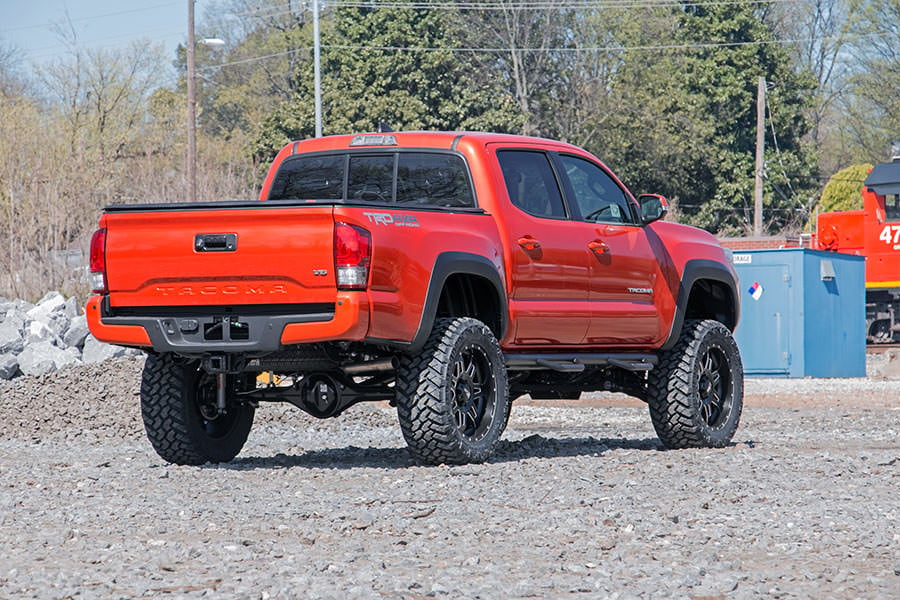 Suspension Lift Kit | Rough Country | 4 inch | Toyota Tacoma 75720