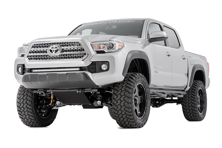 Rough Country (74232) 3.5 inch Lift Kit | UCA | N3 Struts | Toyota Tacoma 4WD (2005-2023)