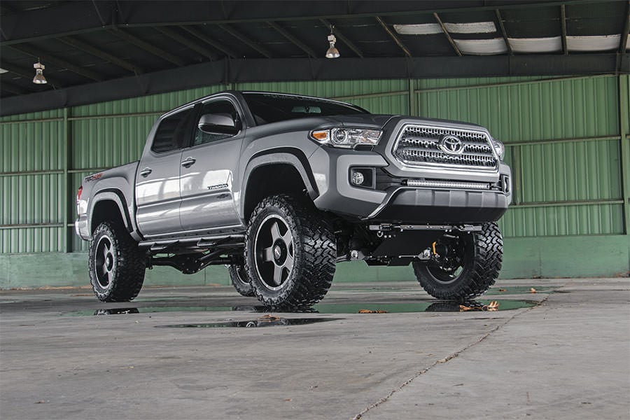 4 Inch Lift Kit | Toyota Tacoma 2WD/4WD (2016-2023) | Rough Country