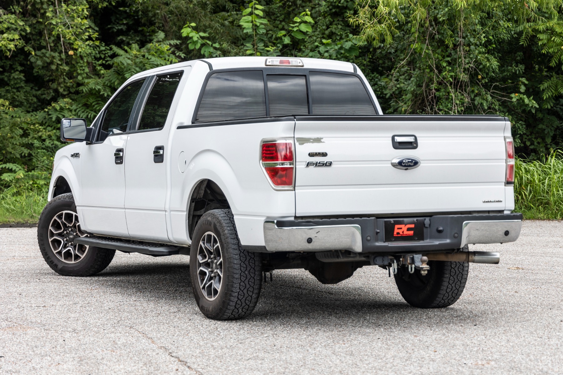 RPT2 Running Board | Crew Cab | Black | Ford F-150 2WD / 4WD (2009-2014)