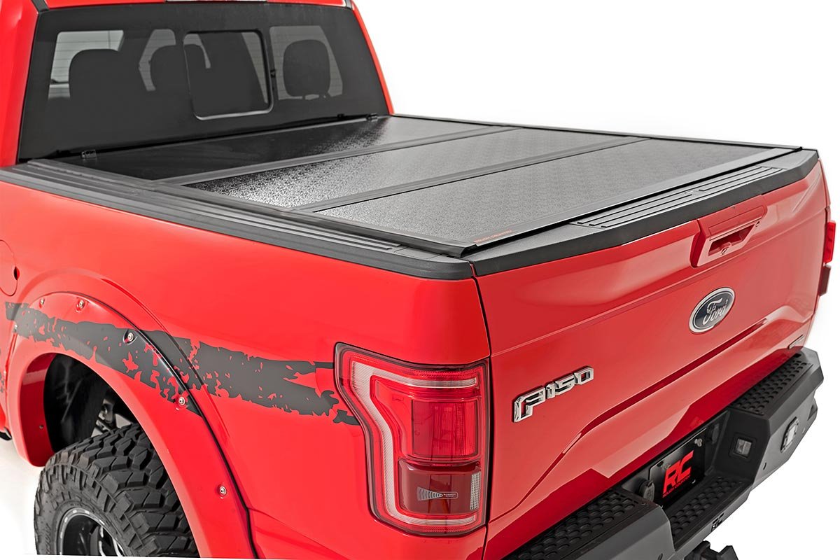 Hard Low Profile Bed Cover | 5'7" Bed | Ford F-150 2WD / 4WD (04-14)