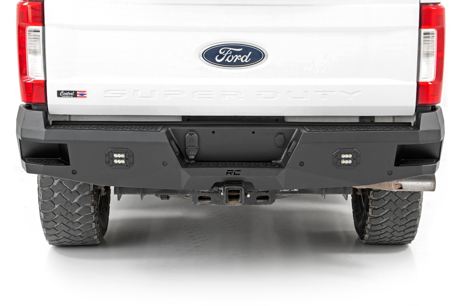 Rear Bumper | Ford F-250 / F-350 Super Duty 2WD / 4WD (2017-2022)