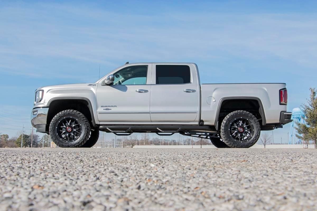 3.5" Lift Kit | Alu / Stamp Steel LCA | N3 Strut | Chevy / GMC 1500 (14-18)