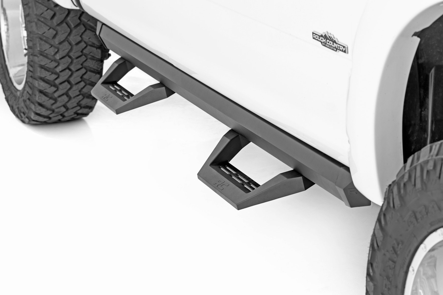 SRX2 Adj Aluminum Step | Crew Cab | Ford F-150 / Lightning / F-250 / F-350 / Raptor (15-24)