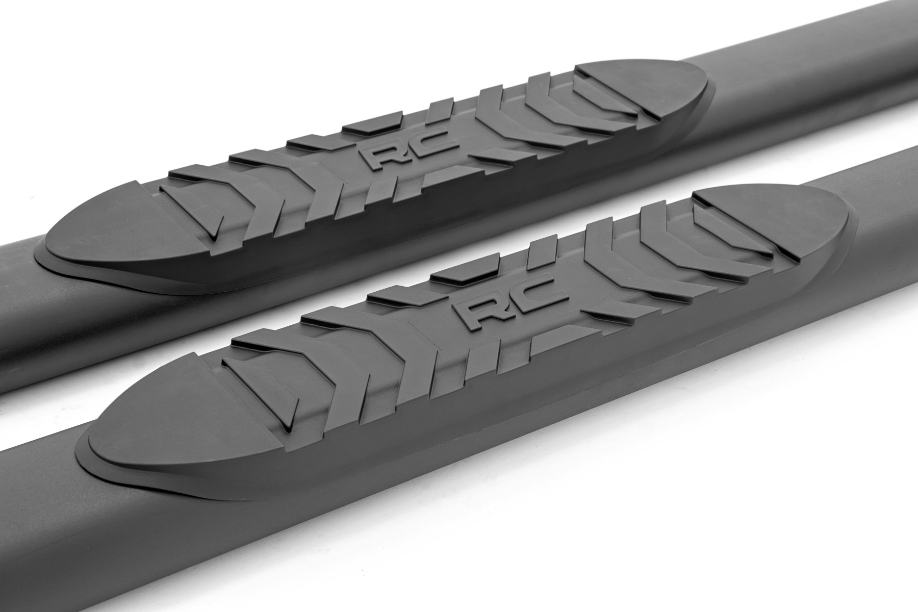 Oval Nerf Step | Crew Cab | Black | Chevy / GMC Tahoe / Yukon (21-23)