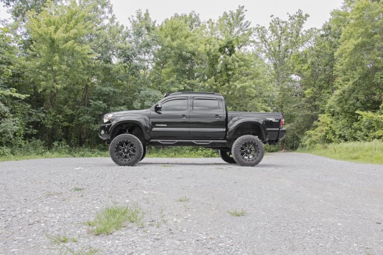 TOYOTA TACOMA 05-15 6'' SUSPENSION LIFT KIT W / STRUTS