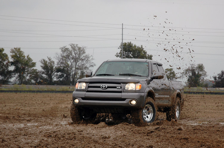 2.5 Inch Lift Kit | V2 | Toyota Tundra 2WD / 4WD (2000-2006)