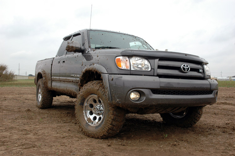 2.5 Inch Lift Kit | V2 | Toyota Tundra 2WD / 4WD (2000-2006)