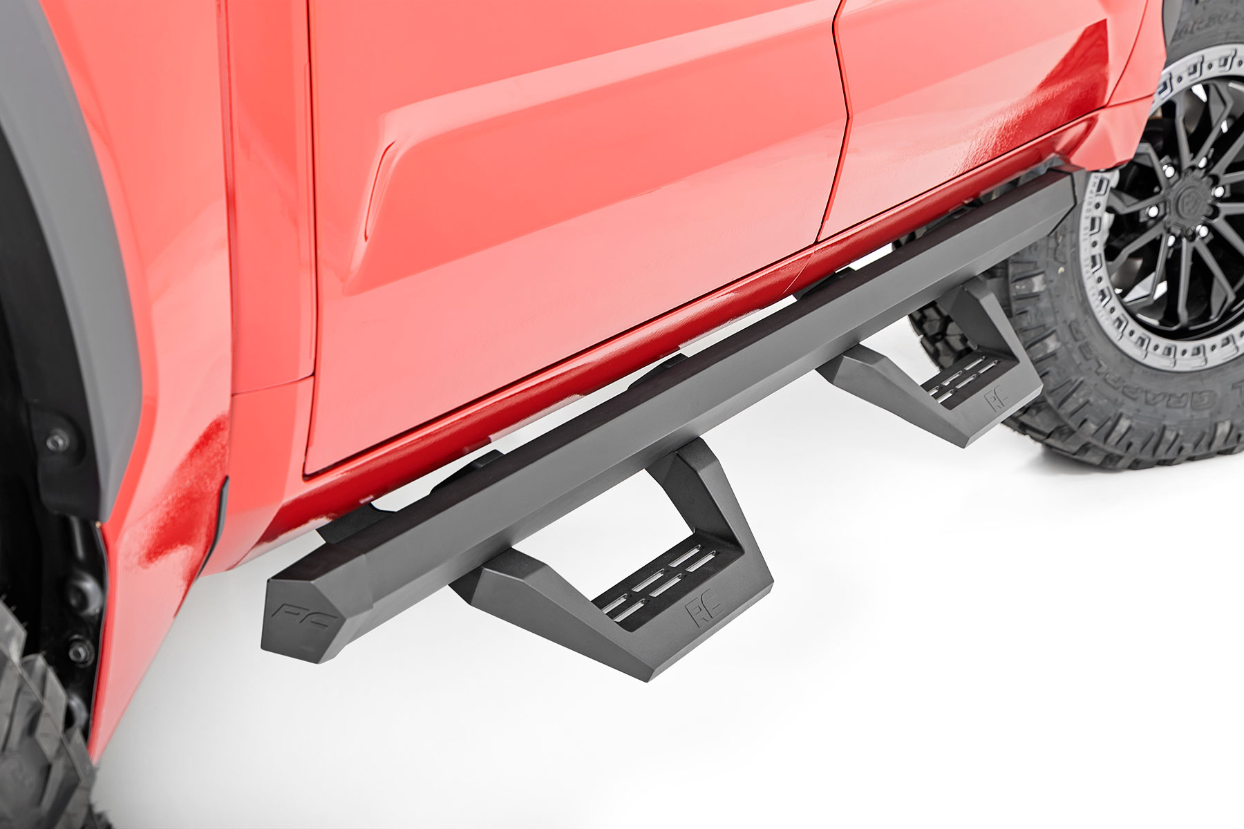 SRX2 Adj Aluminum Steps | CrewMax | Toyota Tundra 2WD / 4WD (2022-2024)