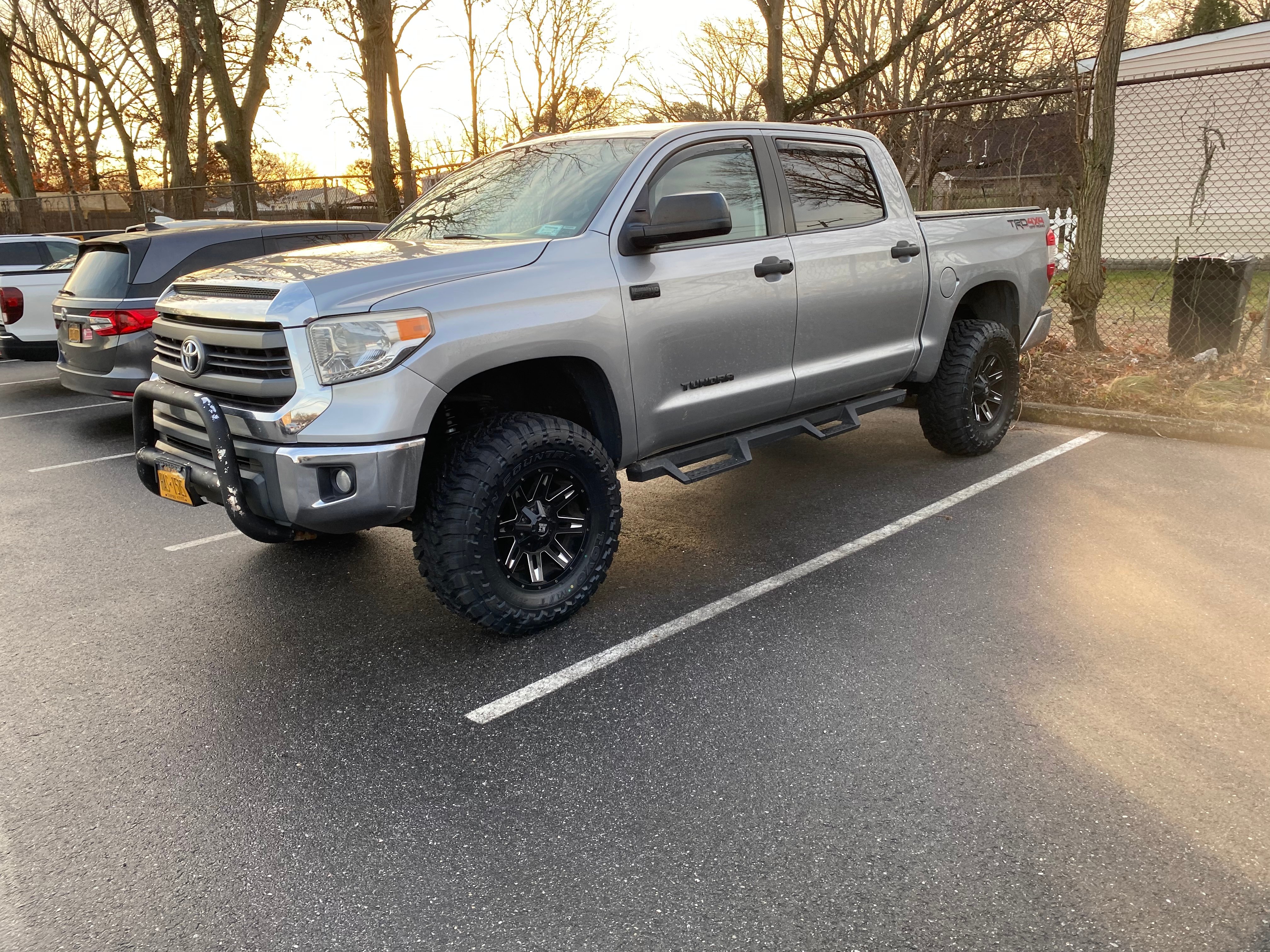 6 Inch Lifted 2014 Toyota Tundra