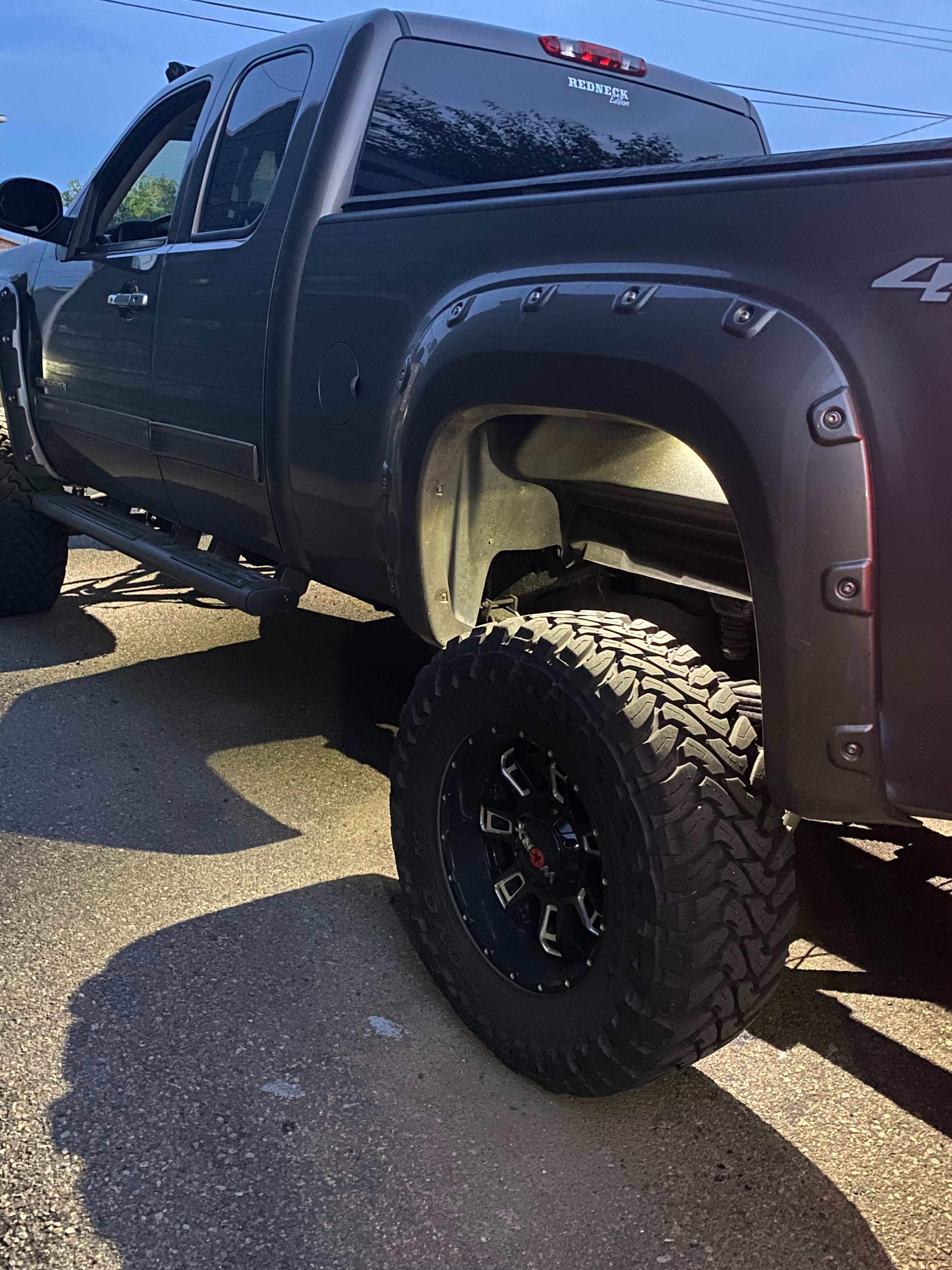 View build 7.5 Inch Lifted 2012 GMC Sierra 1500 4WD Rough Country