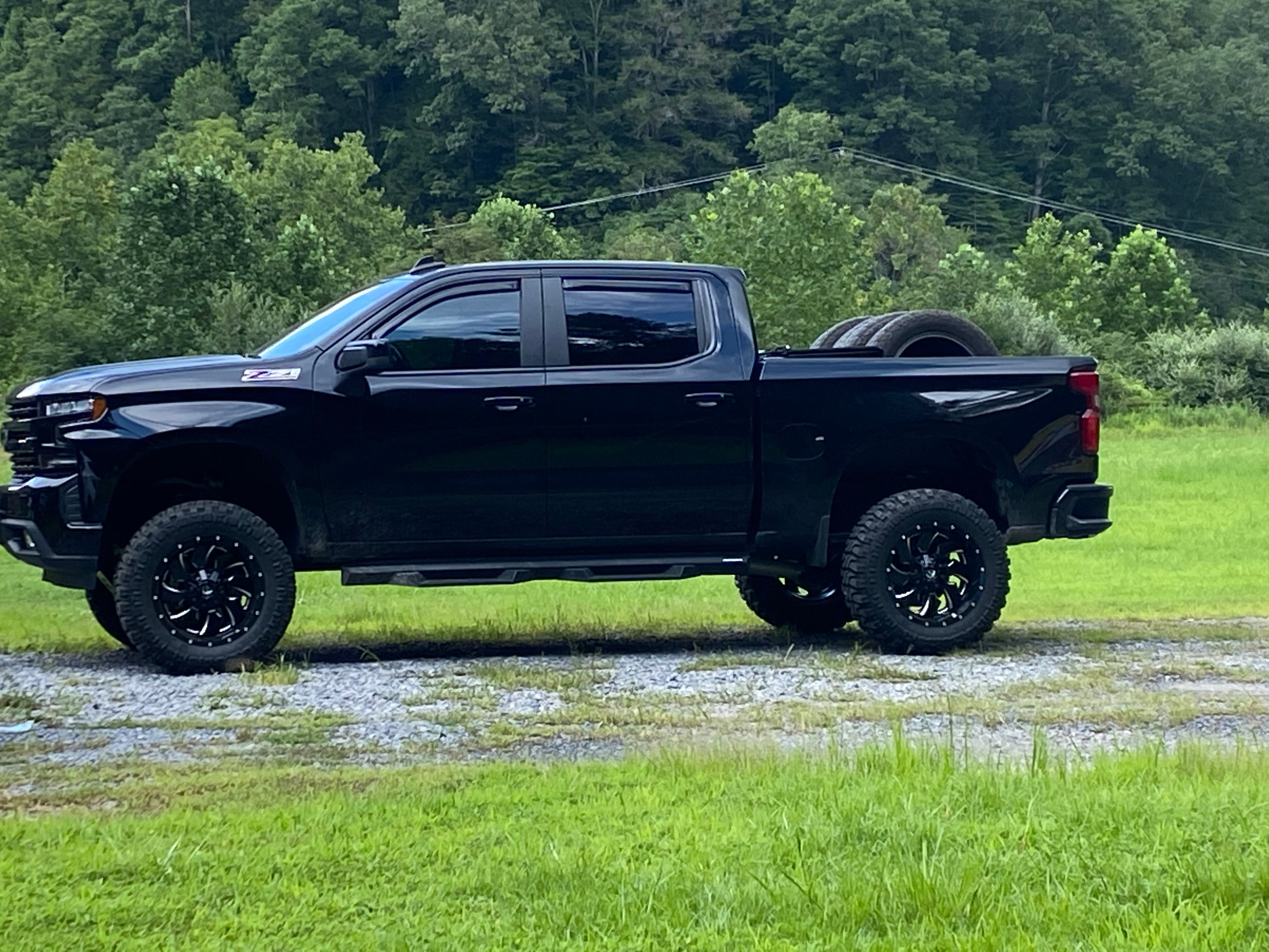 View build 6 Inch Lifted 2019 Chevy Silverado 1500 4WD | Rough Country