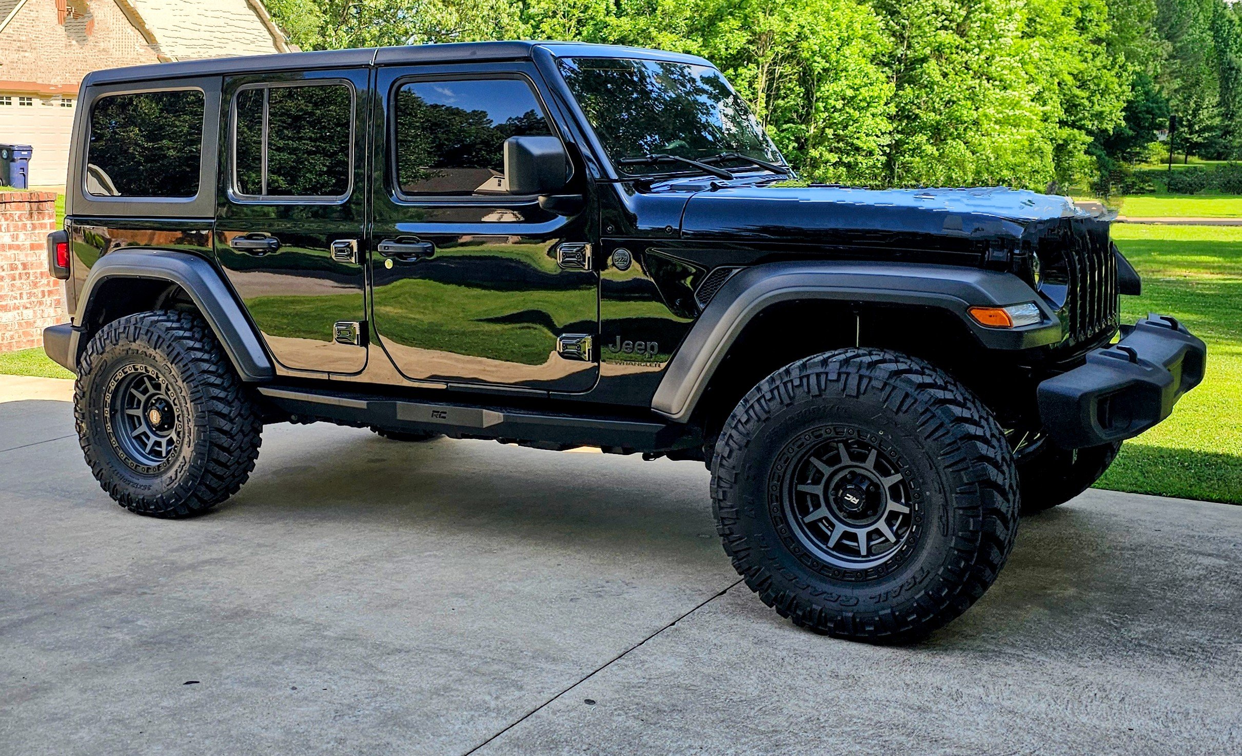 2.5 Inch Lift Kit | Jeep Wrangler Unlimited 4WD (2024-2025