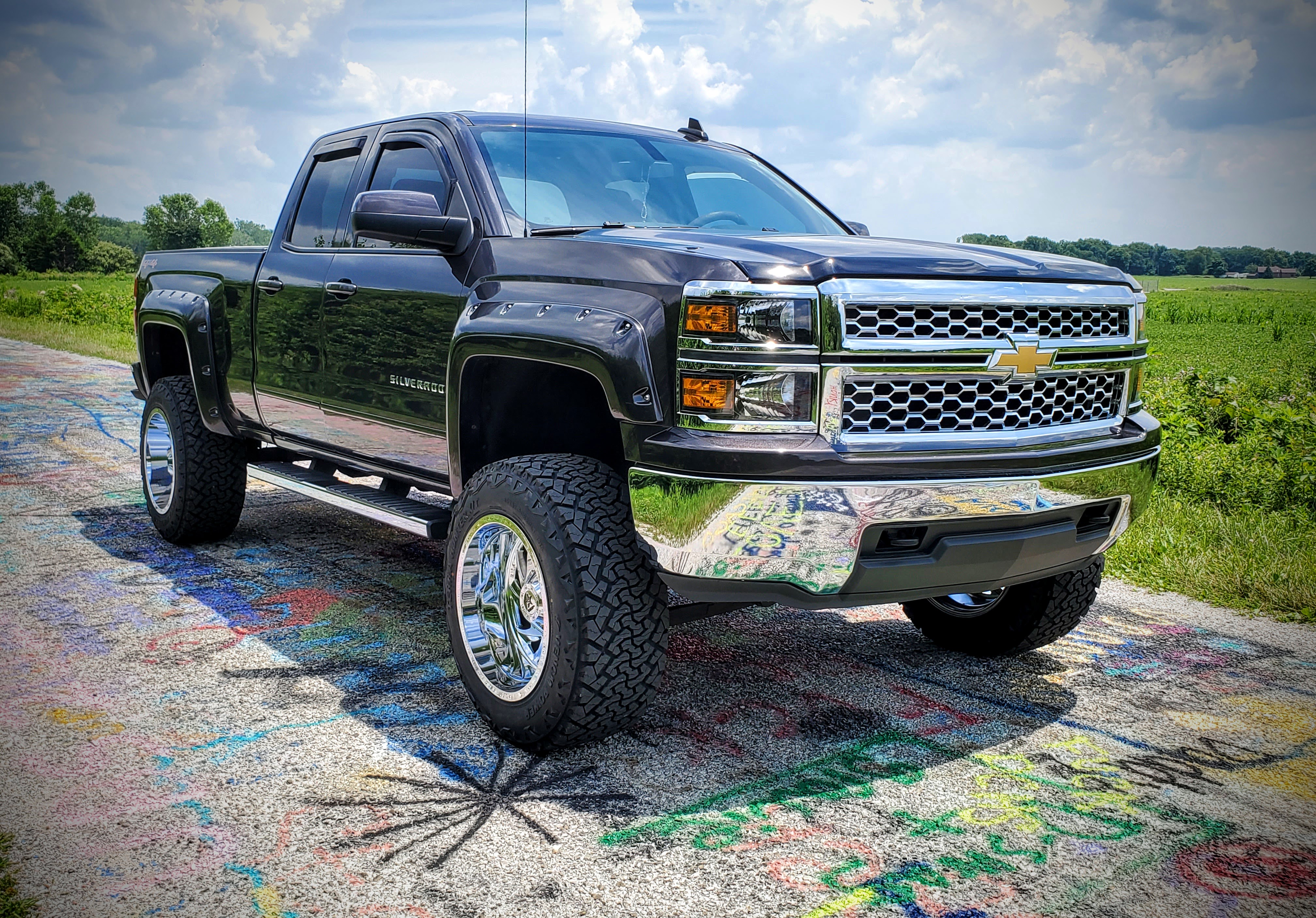 View build 6 Inch Lifted 2015 Chevy Silverado 1500 4WD | Rough Country