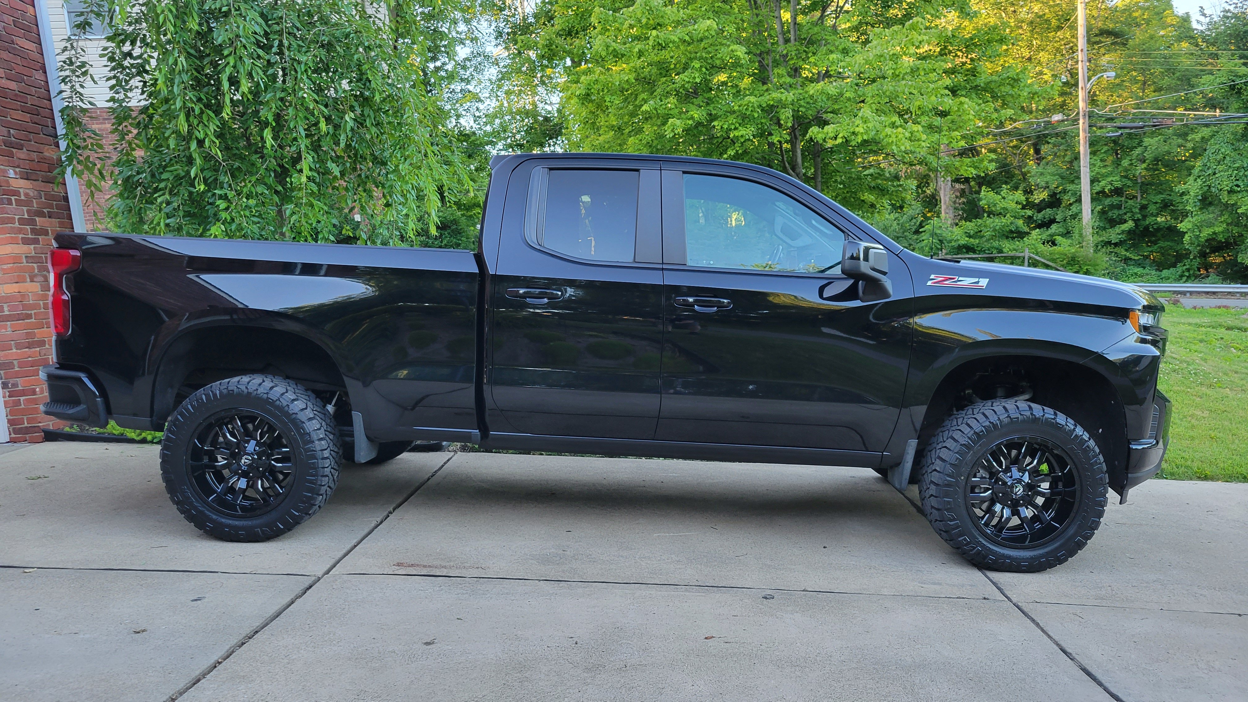 View build 3.5 Inch Lifted 2019 Chevy Silverado 1500 4WD | Rough Country