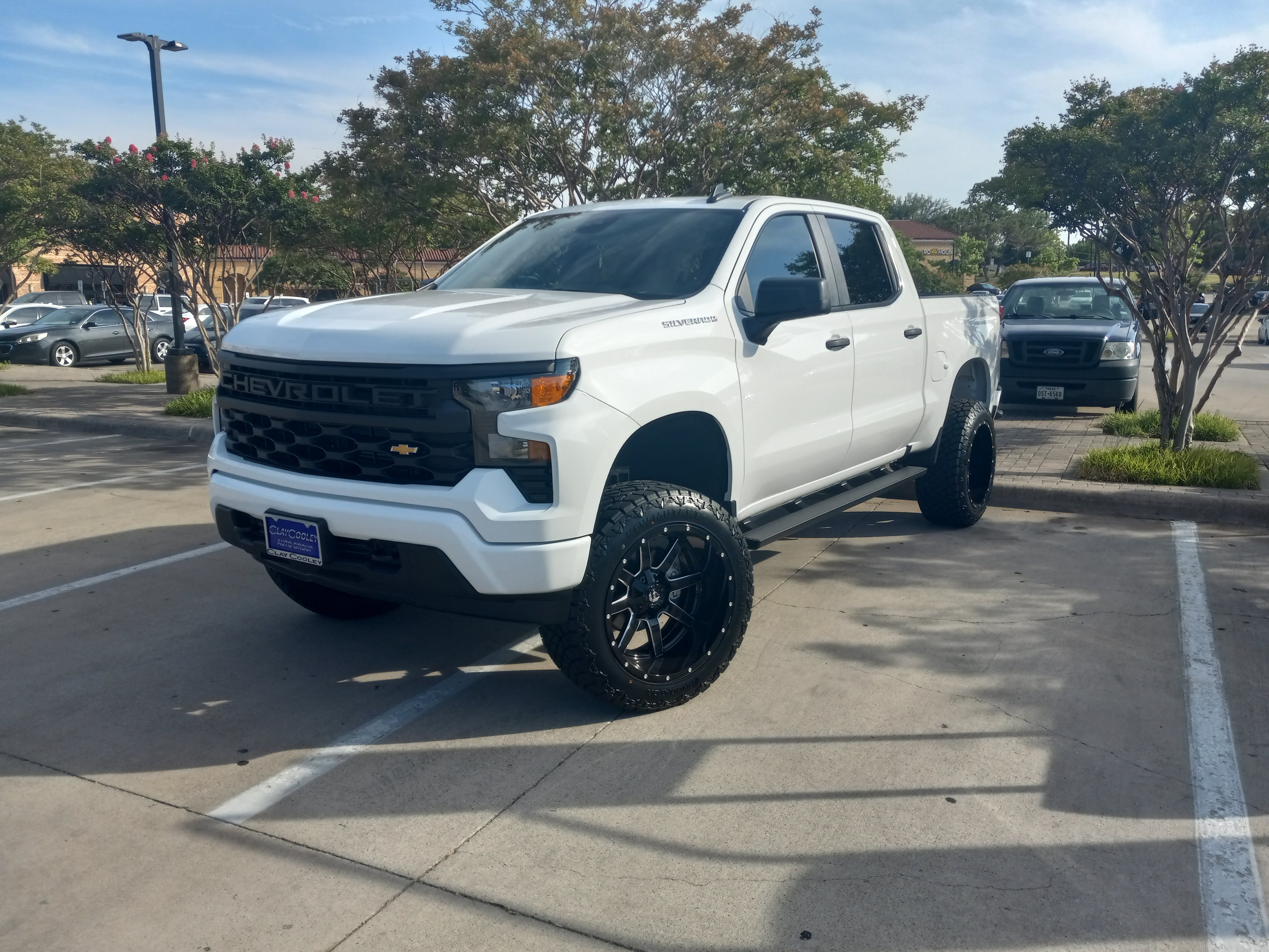 View build 6 Inch Lifted 2022 Chevy Silverado 1500 2WD | Rough Country