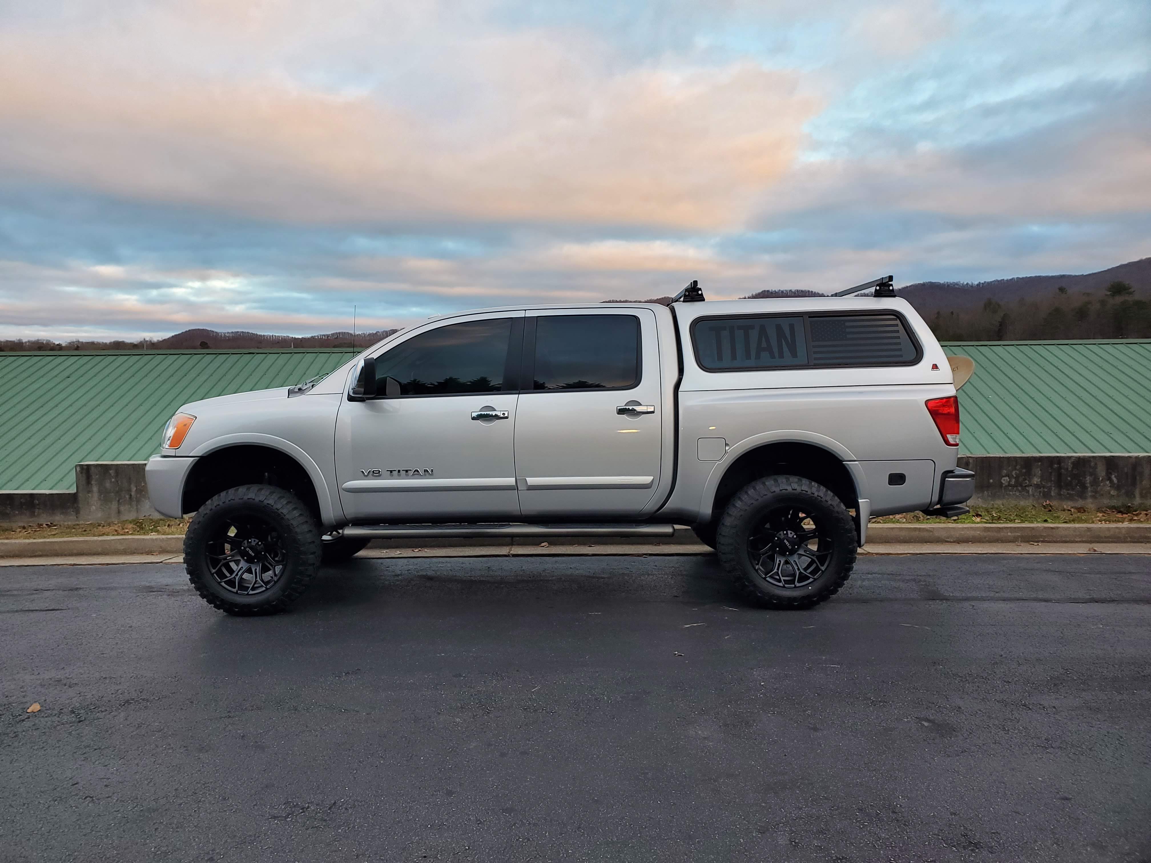 View build 6 Inch Lifted 2010 Nissan Titan 4WD | Rough Country