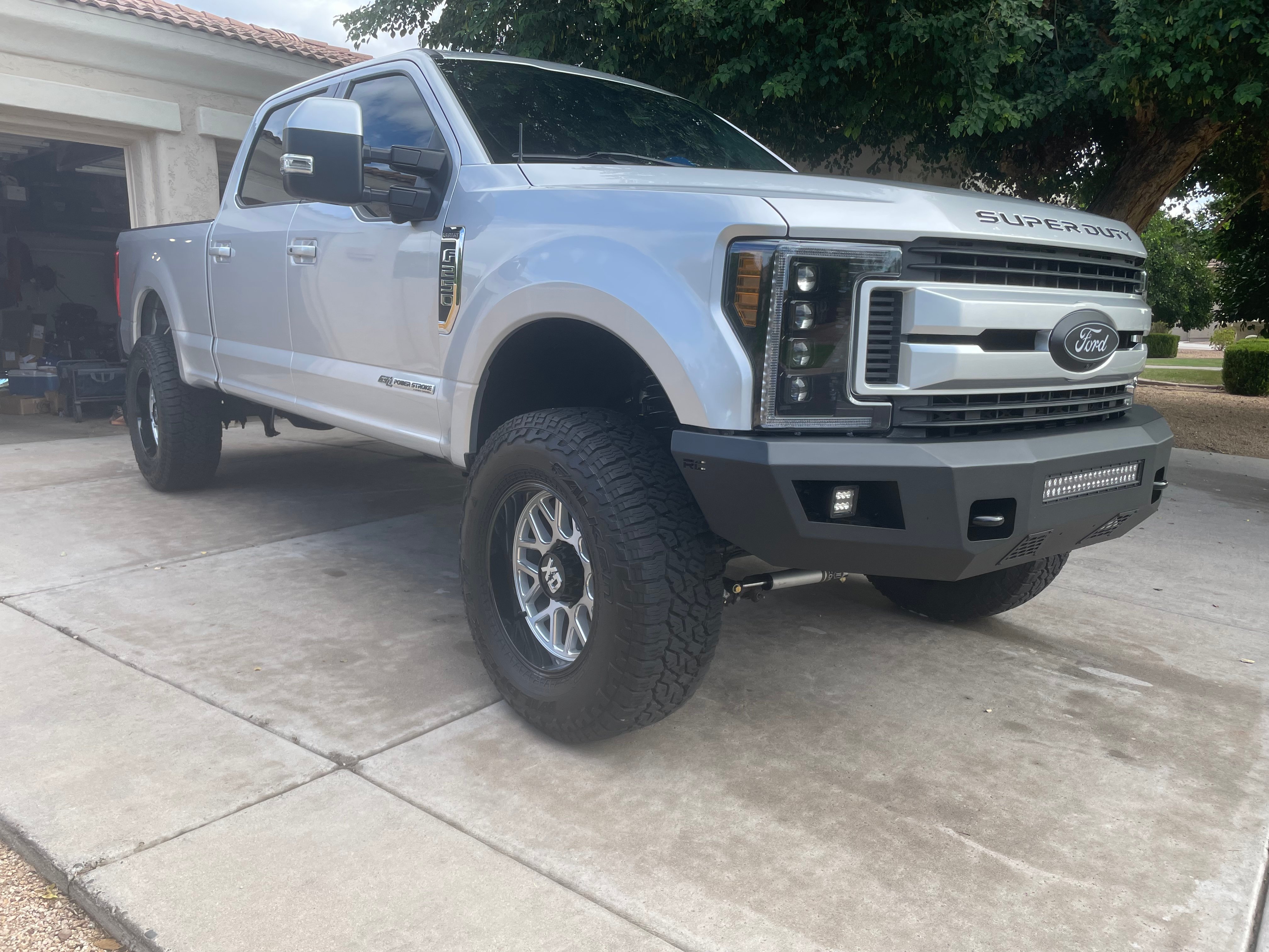 View build 3 Inch Lifted 2018 Ford F-250 Super Duty 4WD | Rough Country