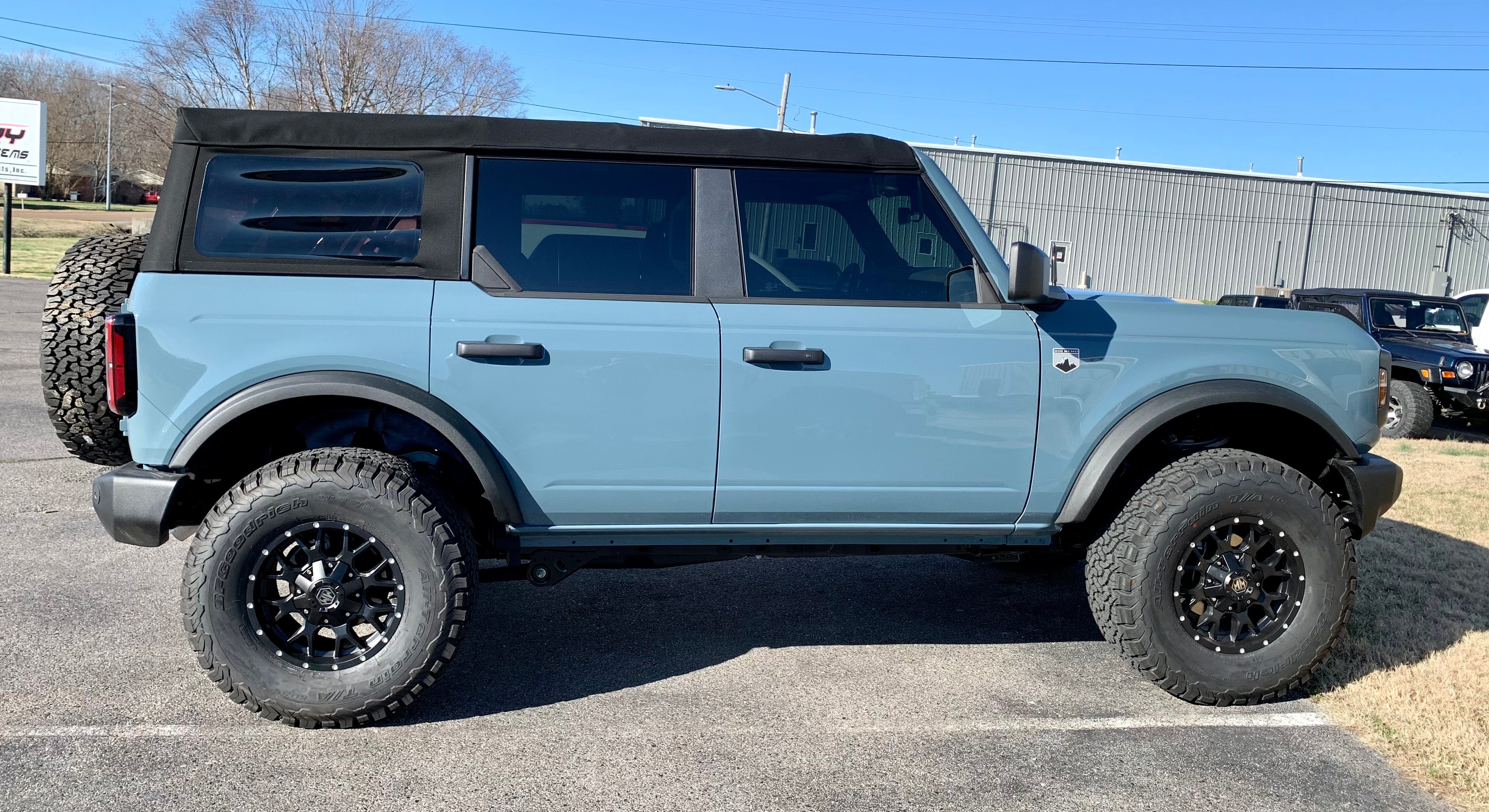 View build 2 inch Lifted 2021 Ford Bronco 4WD | Rough Country