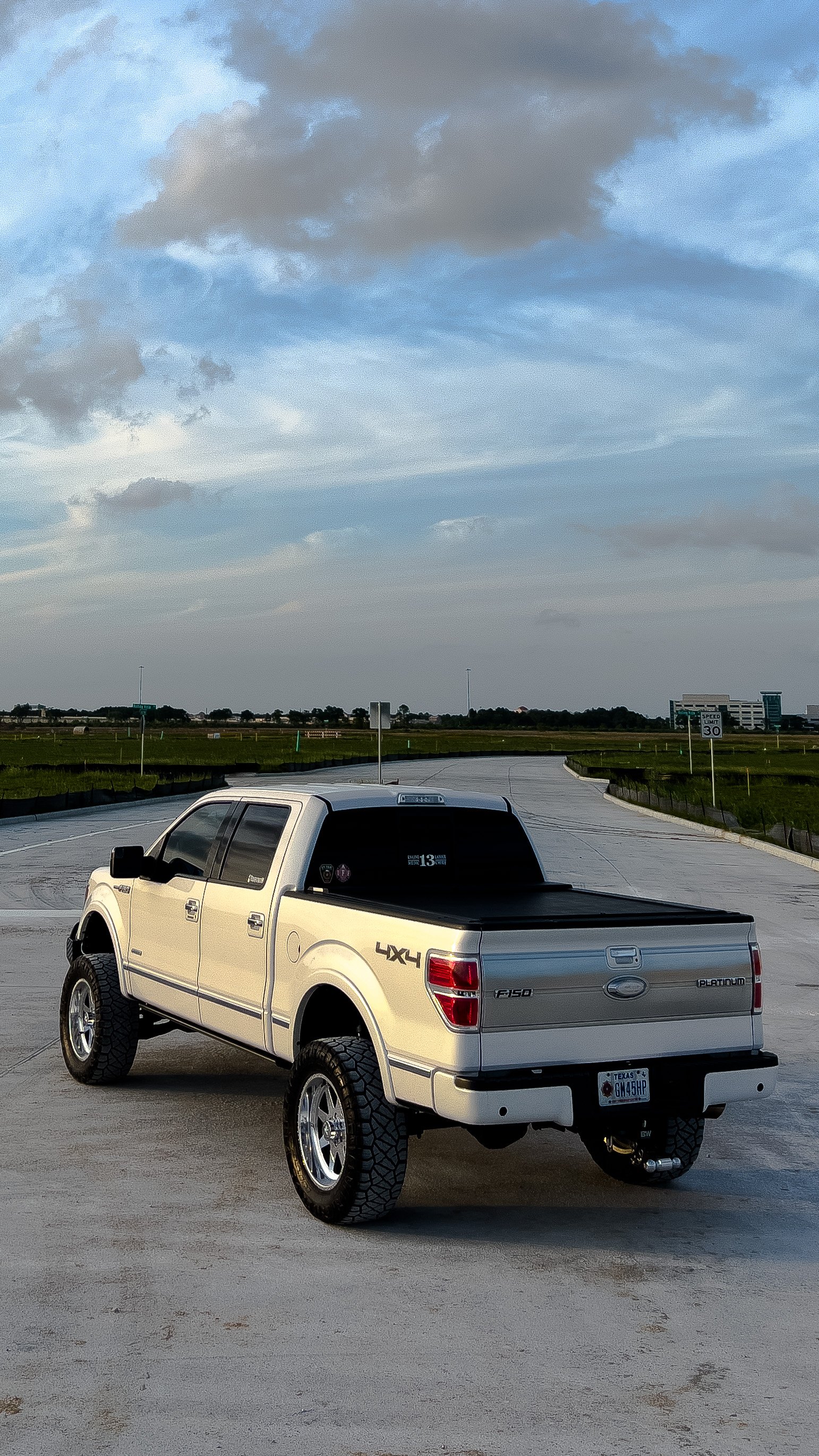 Squatted Ford F150 Details Of 60 Images And 10 Videos