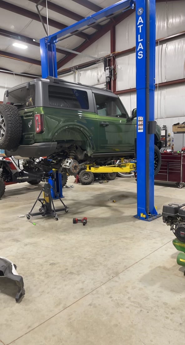 View build 2.5 inch Lifted 2022 Ford Bronco (2 Door) 4WD | Rough Country