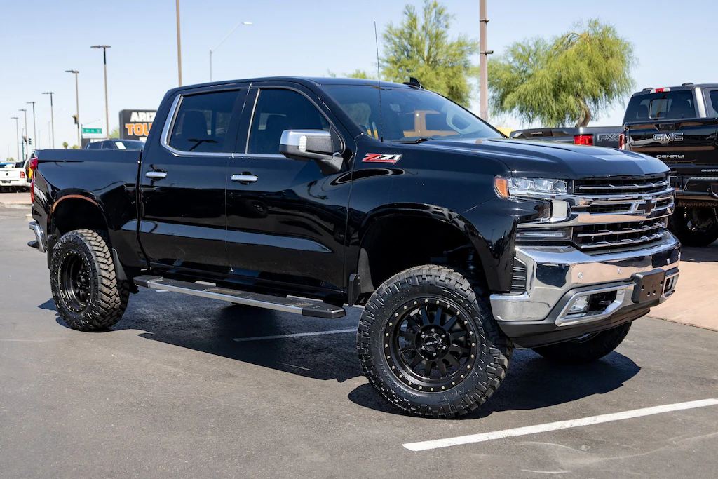 View build 6 Inch Lifted 2019 Chevy Silverado 1500 4WD | Rough Country