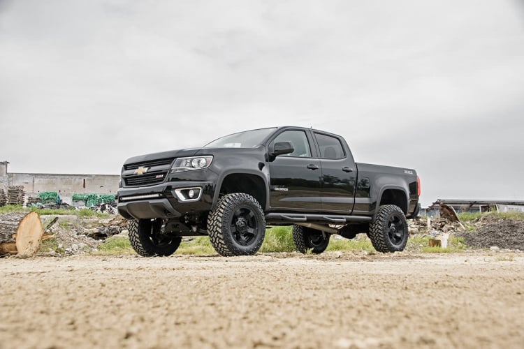 View build 6 Inch Lifted 2015 Chevy Colorado 4WD | Rough Country