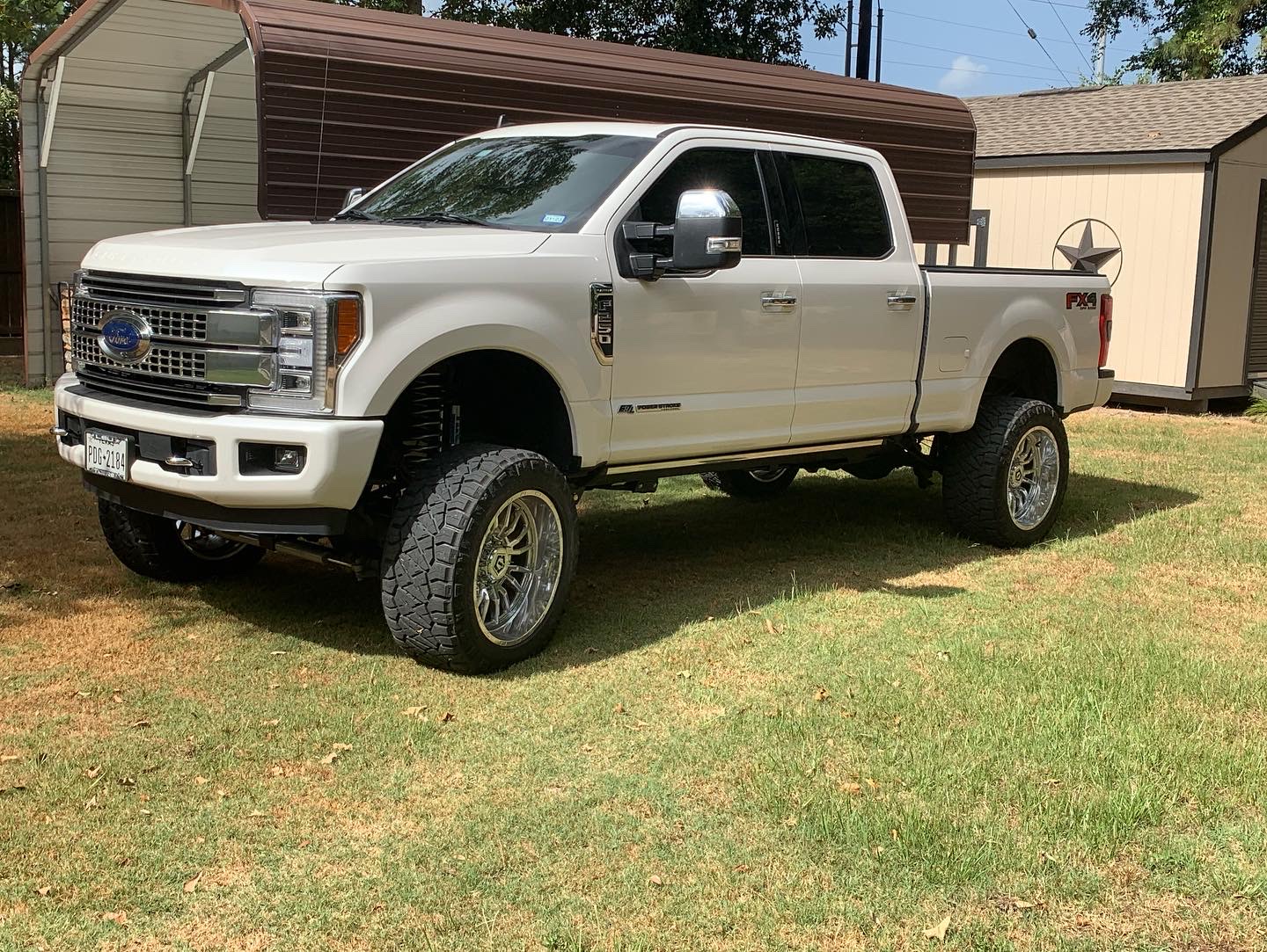 View build 7 Inch Lifted 2019 Ford F-250 Super Duty 4WD | Rough Country