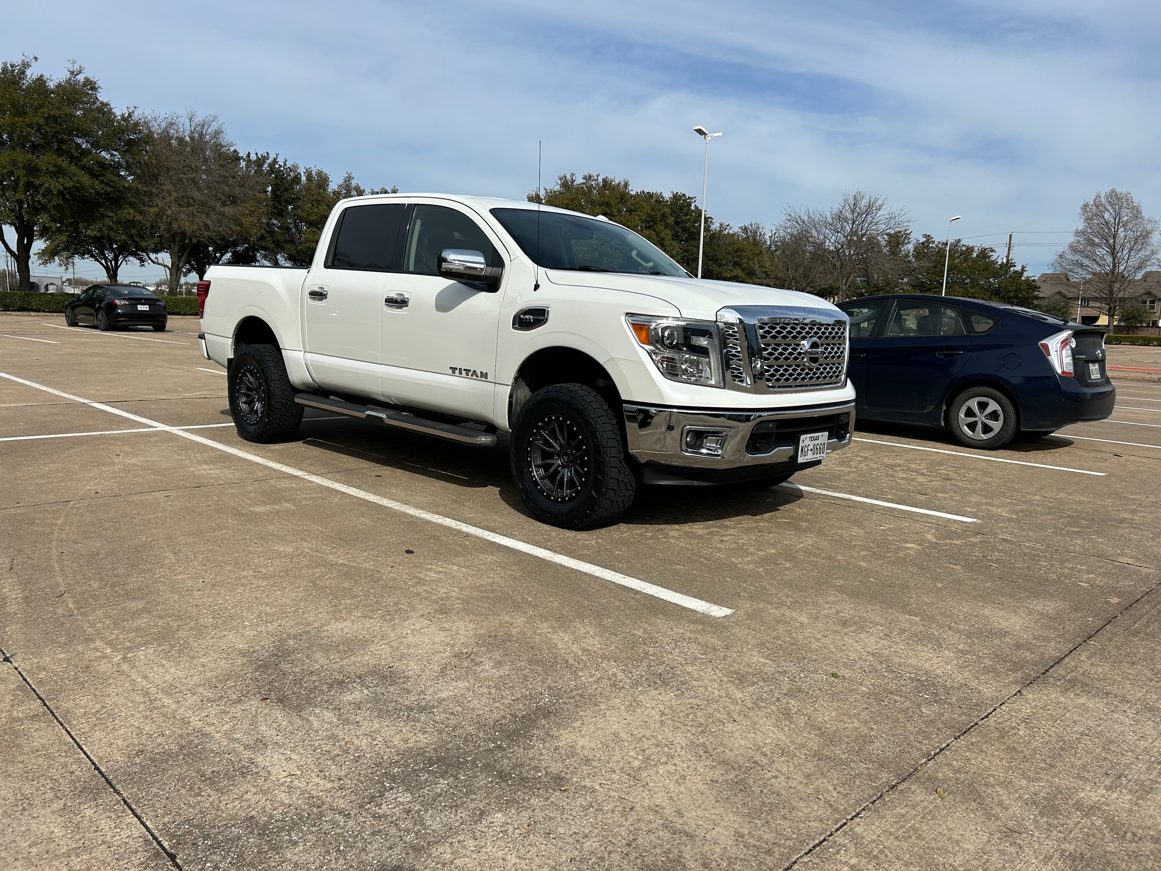 3 Inch Lift Kit | Nissan Titan 2WD/4WD (2004-2024) | Rough Country