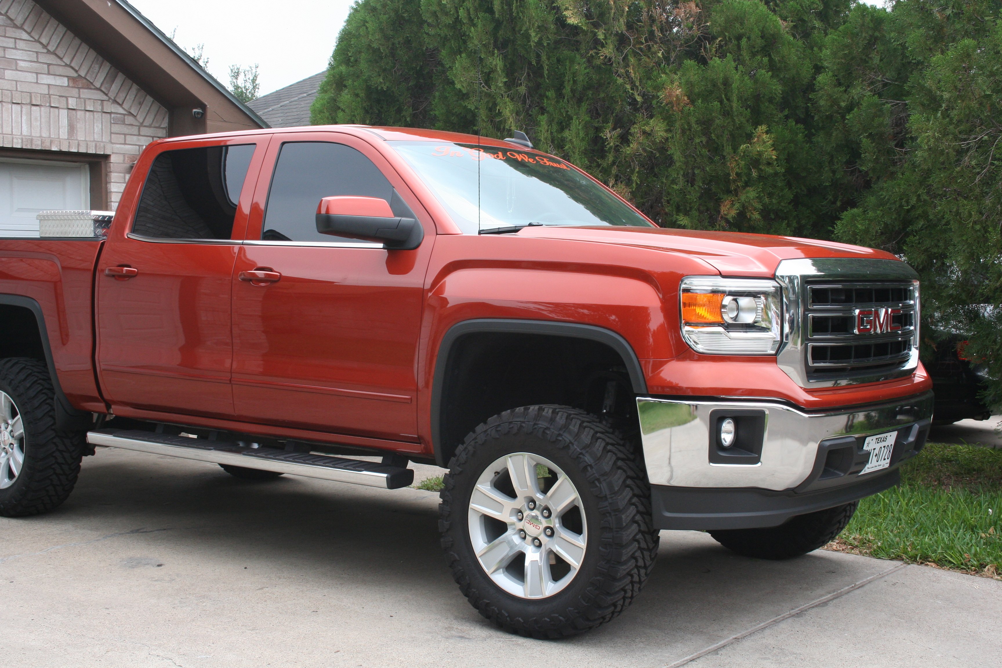 View build 7.5 Inch Lifted 2015 GMC Sierra 1500 2WD | Rough Country