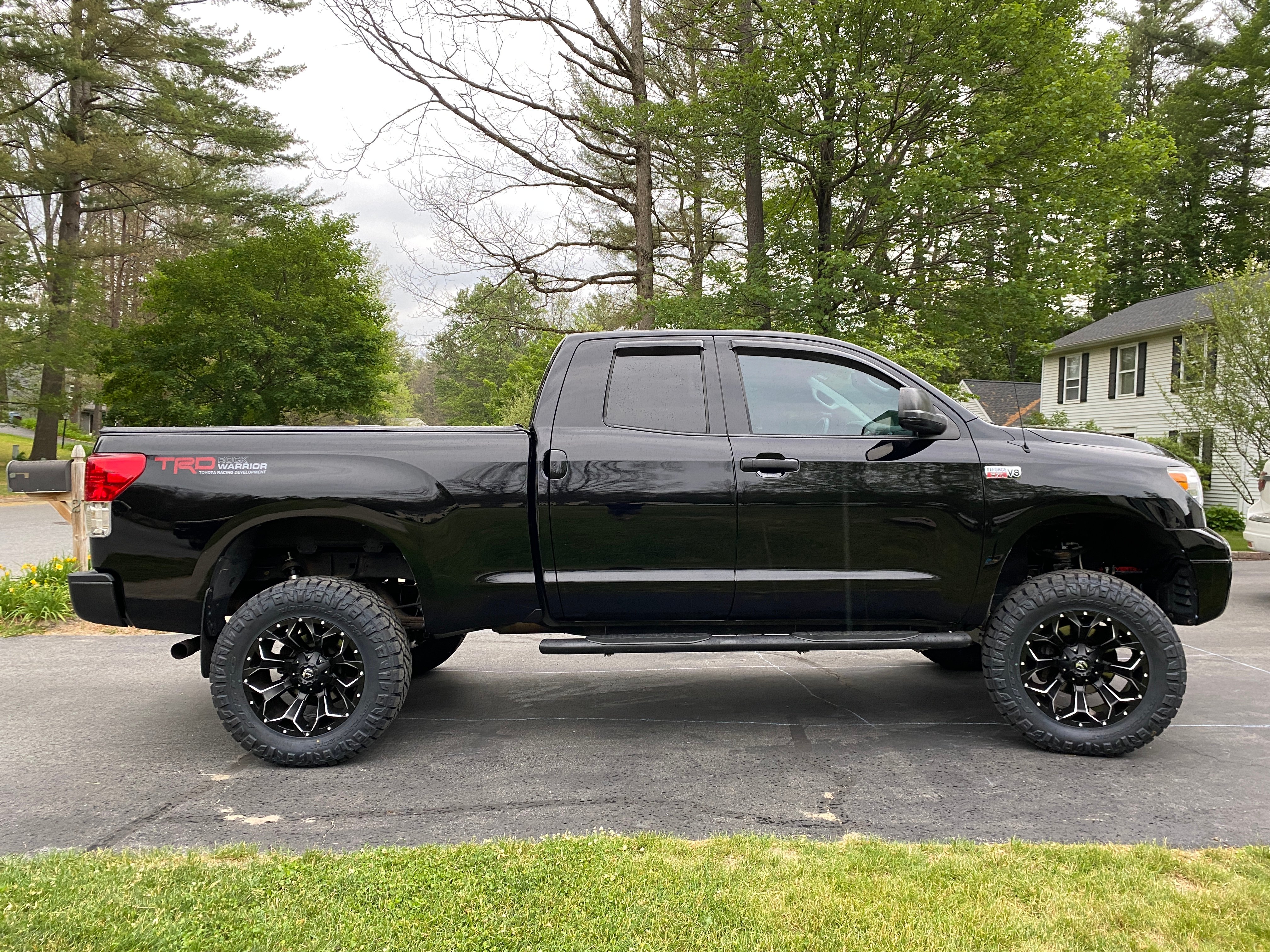 View build 6 Inch Lifted 2013 Toyota Tundra 4WD | Rough Country