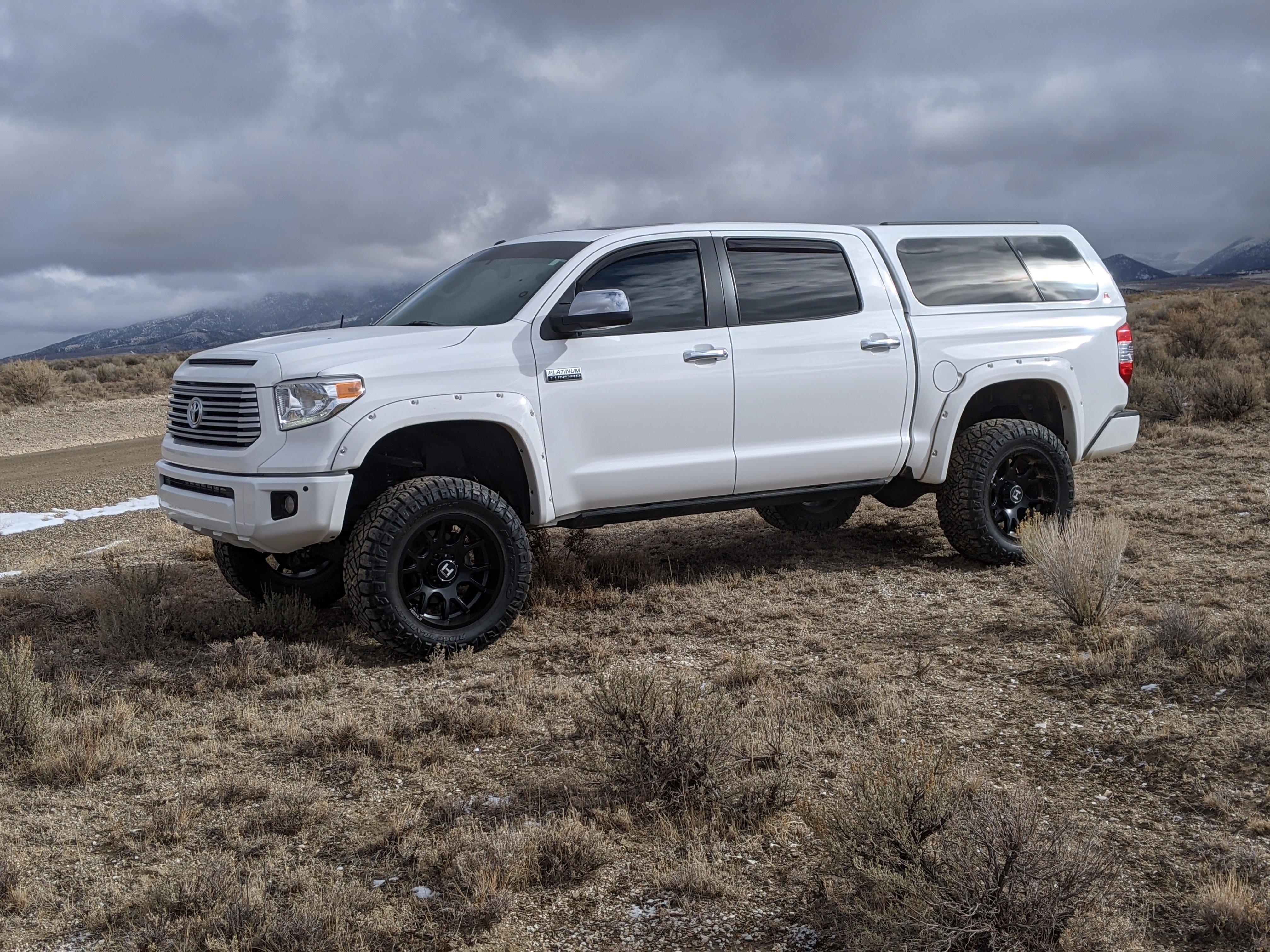 View build 6 Inch Lifted 2015 Toyota Tundra 4WD | Rough Country