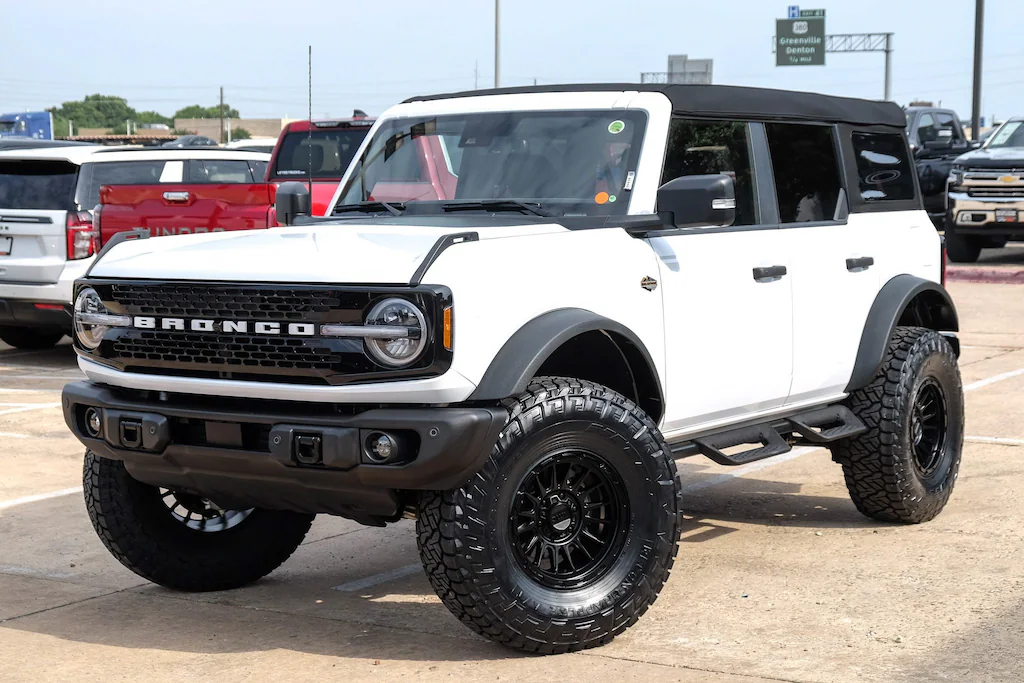 View build 2.5 inch Lifted 2023 Ford Bronco 4WD | Rough Country