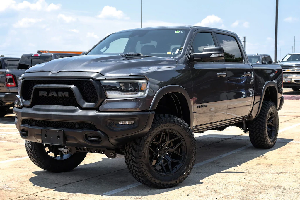 View build 6 Inch Lifted 2021 Ram 1500 4WD | Rough Country