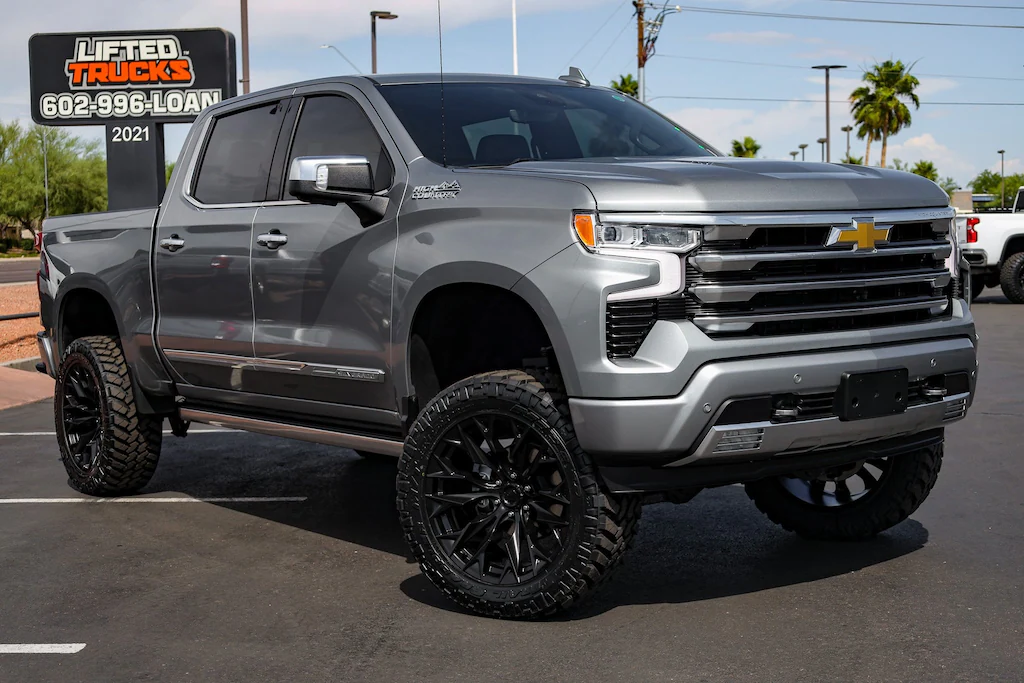 Rough Country 3.5 Lift Kit for 2022-2023 Chevy Silverado 1500 - 28230 