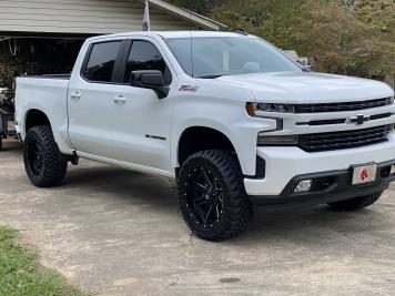 6 Inch Lifted 2021 Chevy Silverado 1500 4WD | Rough Country