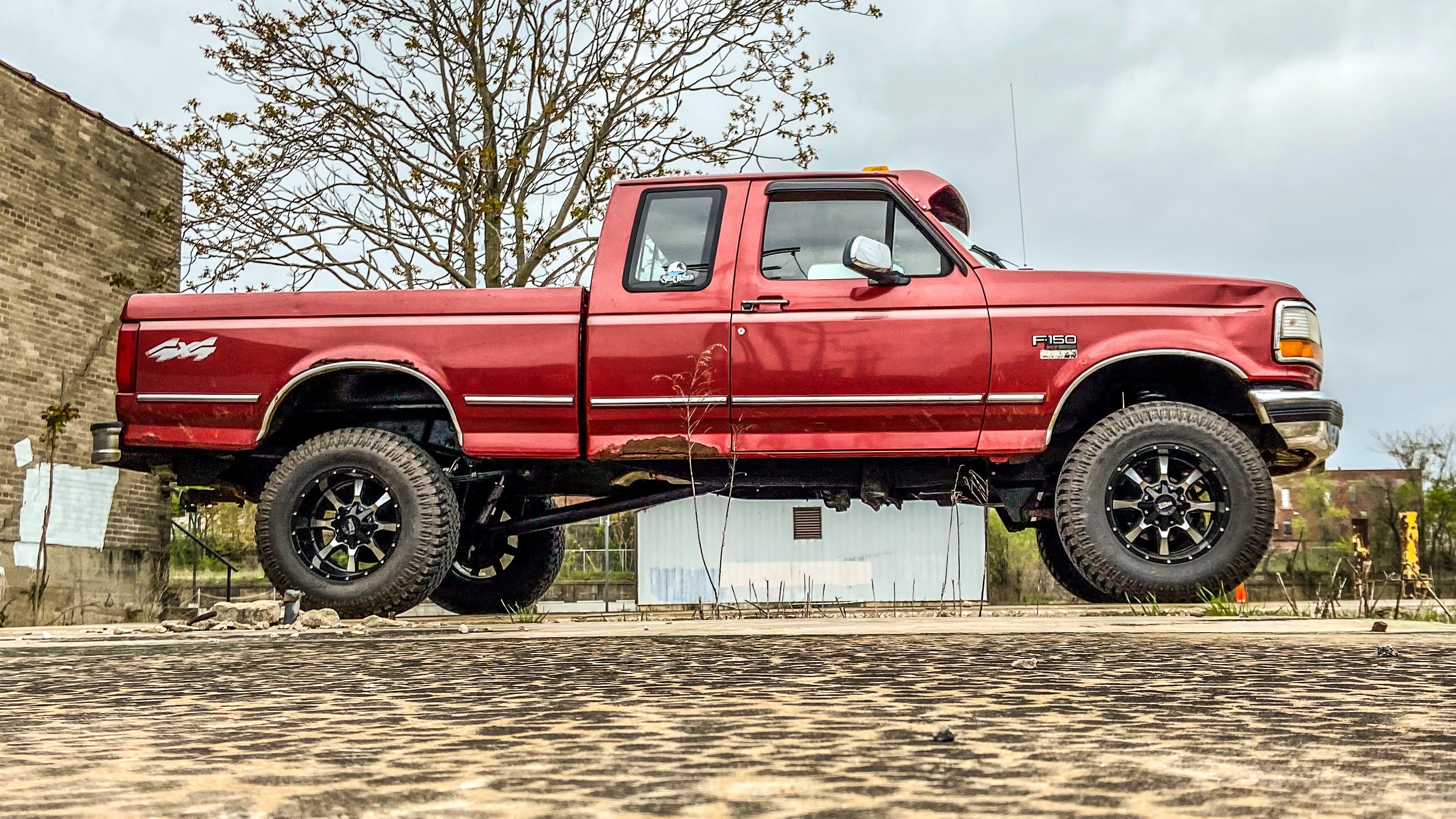 View build 6 Inch Lifted 1993 Ford F-150 4WD | Rough Country